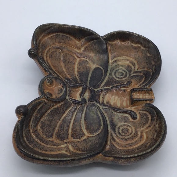 Vintage Ceramic Art Pottery Butterfly Ashtray Trinket Dish - Picture 4 of 4